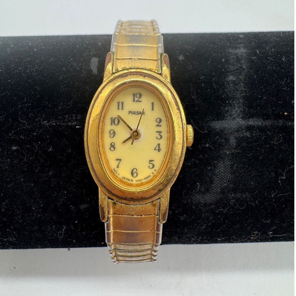 Pulsar Womens Gold Tone Oval Watch V401-5630 Speidel Expansion Band Vintage